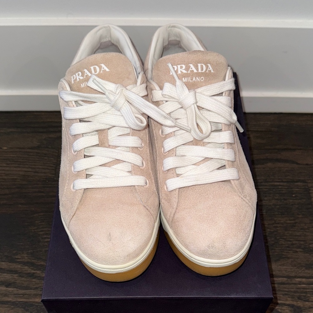 Prada Women’s Calzature Donna Sneaker-Size 38.5-Authentic-EUC